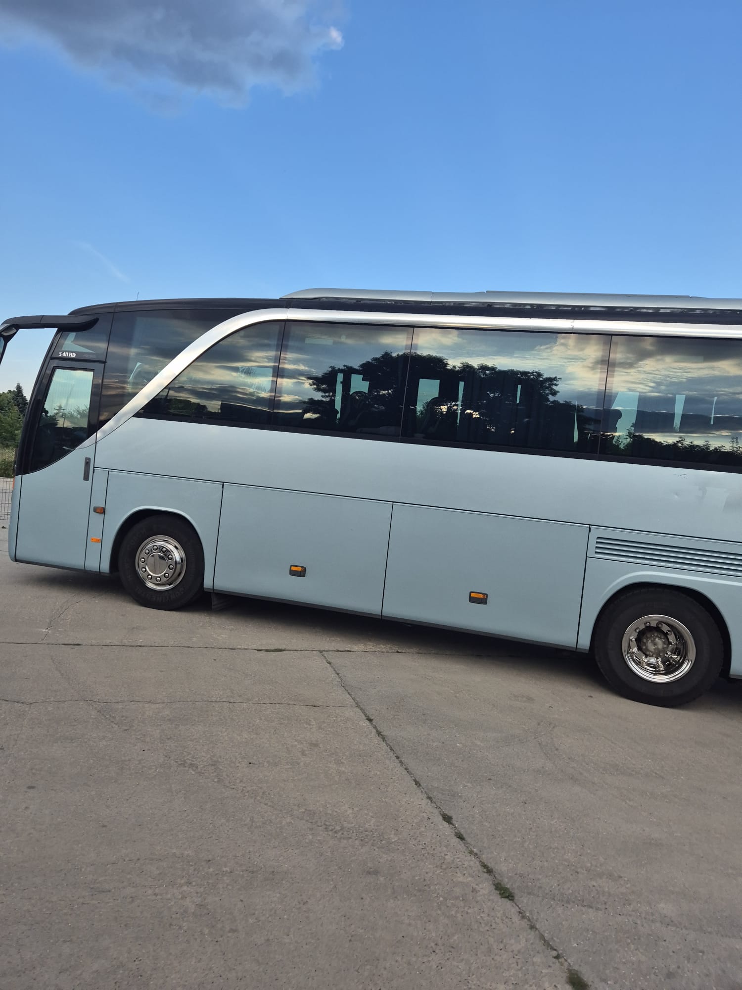 Autokar IGOMAR OPOCZNO przewozy autokarowe